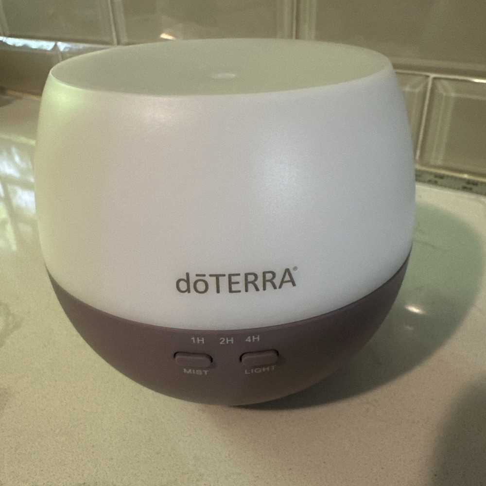 doTERRA Petal Essential Oil Diffuser Purple Aromatherapy Model PZ-UA110